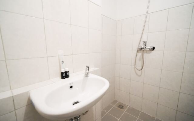 Comfy And Spacey 2Br Apartment At Suncity Residence