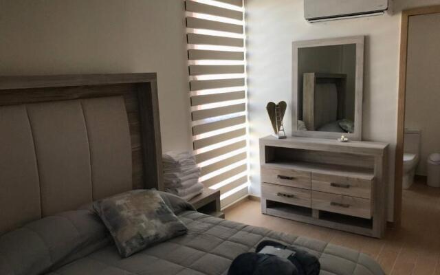Beautiful Apartment Furnished - Great Location - Swimming Pool Gym Wifiaa