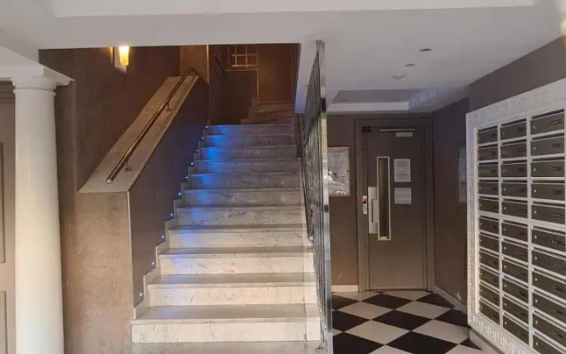 1 mn CROISETTE près Martinez