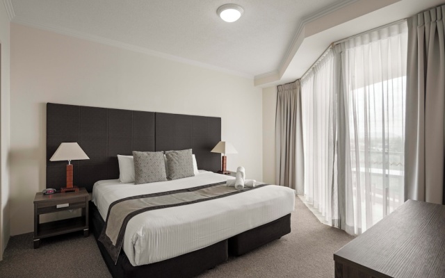1BR Ocean View Apartment - Sun City 2303 – Guest Rooms – Gold Coast
