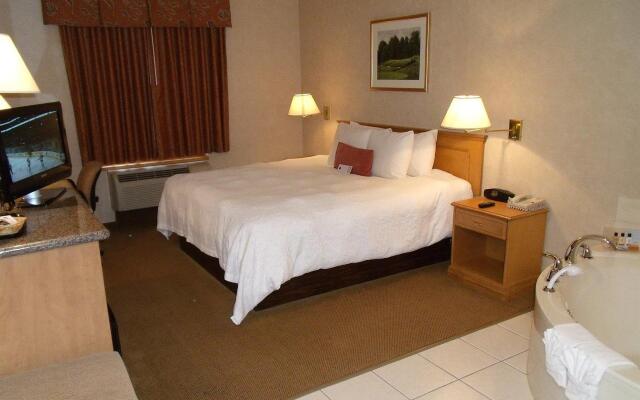 Humphry Inn & Suites