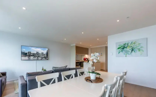 Melbourne Private Apartments - Collins Street Waterfront, Docklands
