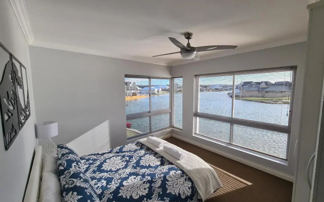 33 Kingston Place, Marina Martinique