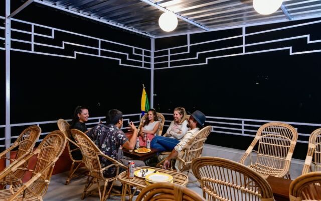 Raybo Hostel & Rooms