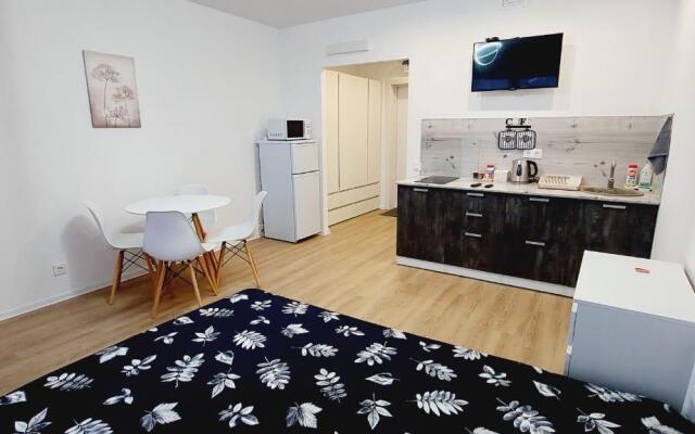 Апартаменты на проспекте Космонавтов 9Б