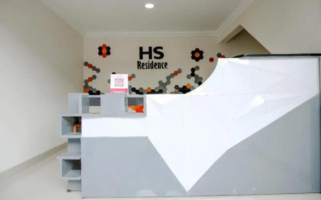 OYO 2140 Hs Residence