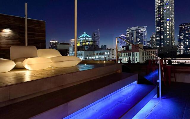 Fashion Loft 2 bedroom Downtown