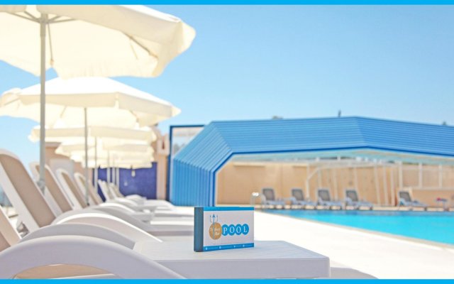 Poseidonia Beach Hotel