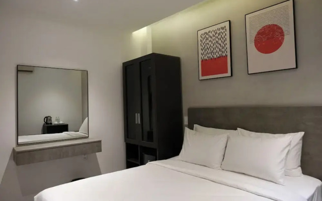 Nicecy Hotel - 218 Le Thanh Ton Street