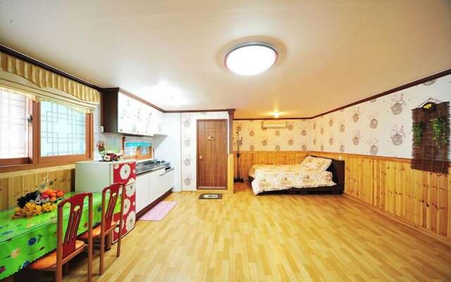 Star Song Pension