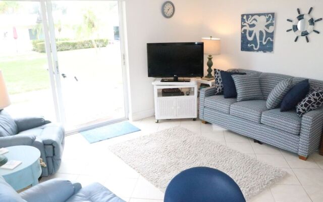 Jamaica Royale - 028 - 1 Br Condo