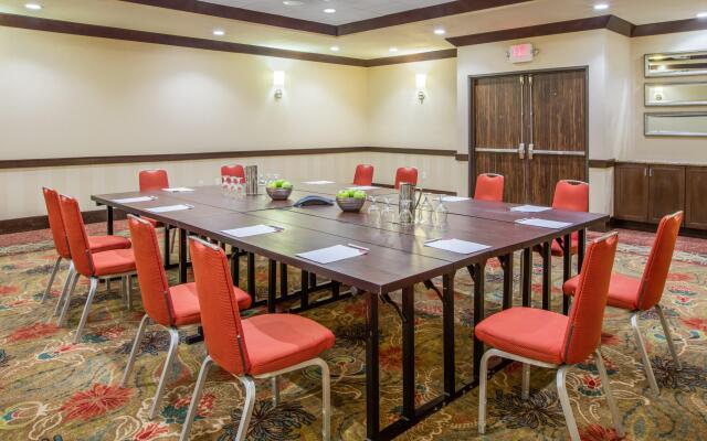 Crowne Plaza Anchorage Midtown by IHG