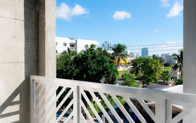 Bright Studio in Little Havana by Sonder