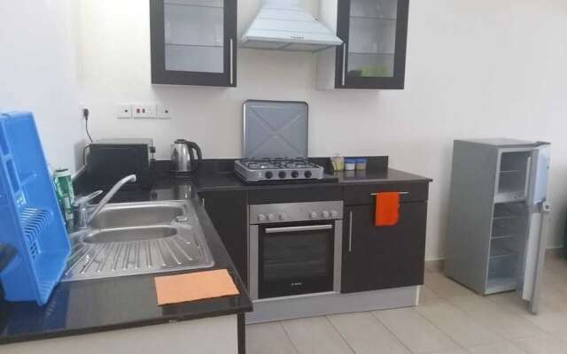 Lux Suites Golden Sun Studio Apartments