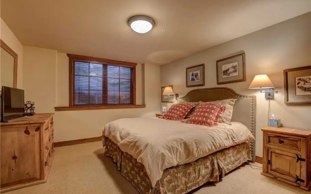 7650 Sterling Drive 5 Bedroom Home