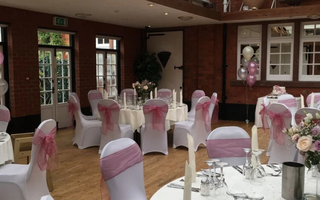 The Carre Arms Hotel