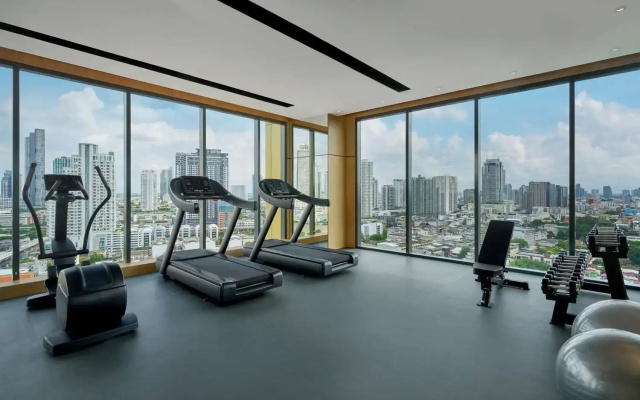 Hilton Garden Inn Bangkok Riverside