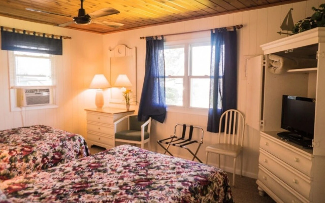 Sun 'N' Sand Motel