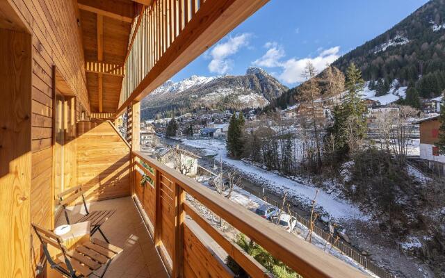 Chalet Aster