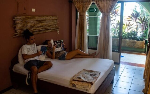 Tamarindo Hostel Resort
