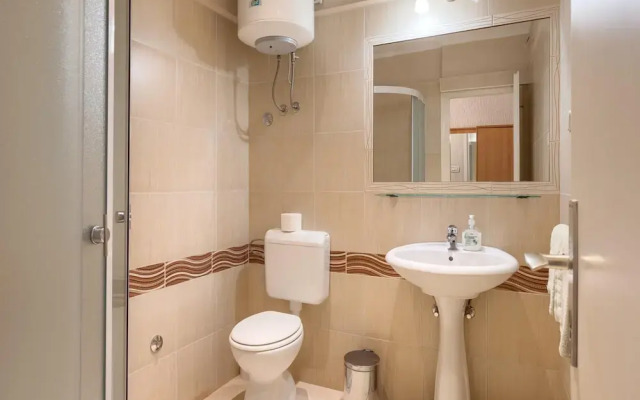 Premium Apartment With Patio