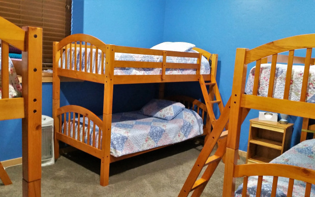 Teton Hostel HideAway