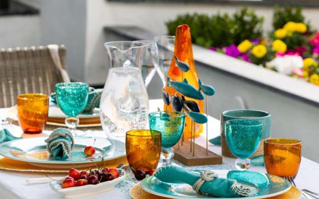 JJ Capri in Capri With 2 Bedrooms and 2 Bathrooms