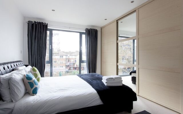 London Bridge Apartment