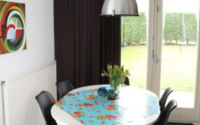 Appealing Bungalow With Garden