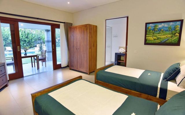 Villa Yenian by Villa Finder
