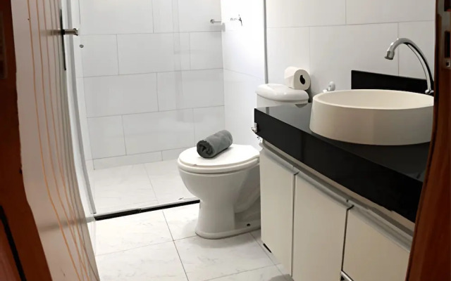 Condomínio com Piscina á 500m da Praia