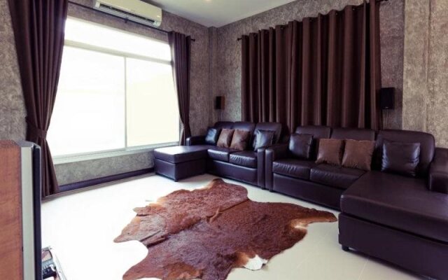 Casa Seaside Rayong Villa