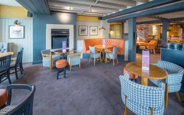 Premier Inn Exeter Countess Wear
