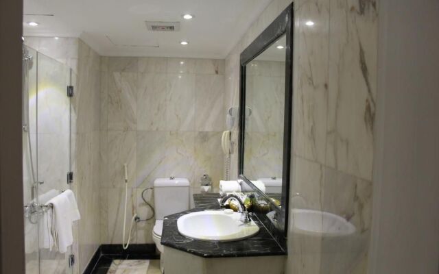 Al Bustan Hotel