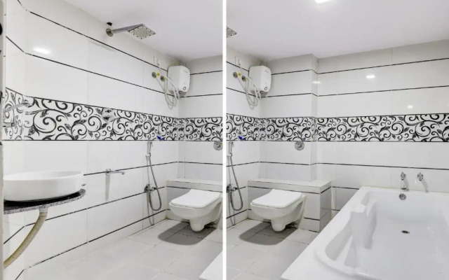 Collection O 86179 Hotel Lotus Gold