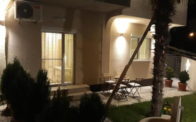 Vila & Apartments MATEA