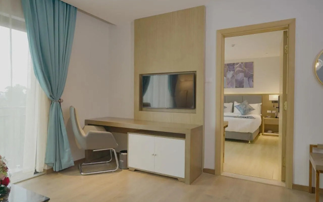 Stay Easy Plus Hotel