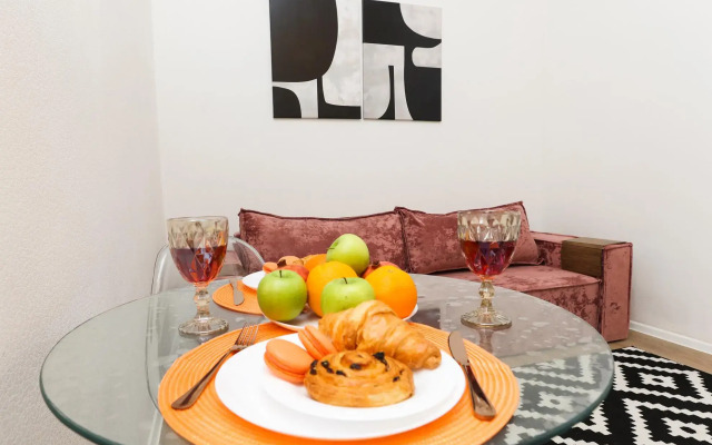 Home24 on Kashtanova street 14