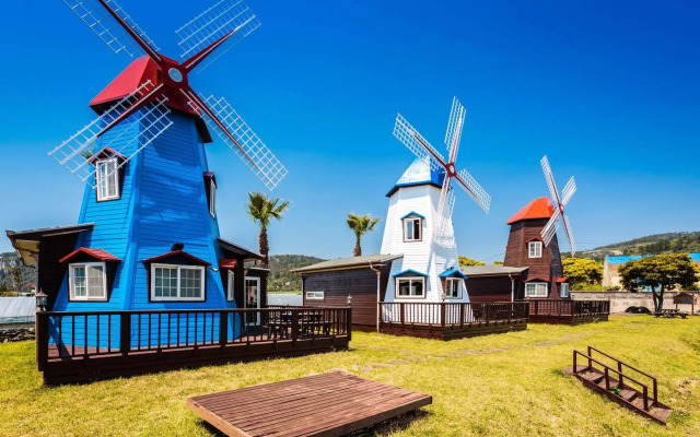 Jeju Olleh Windmill Pension and Guesthouse