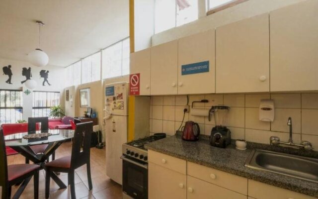 Flying Dog Backpackers Hostel