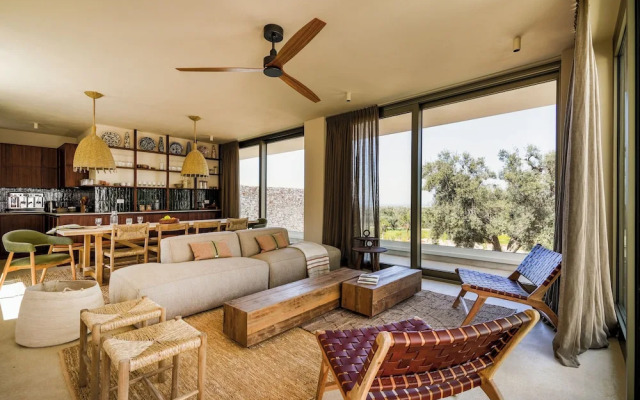 Botanico Villa & Suites