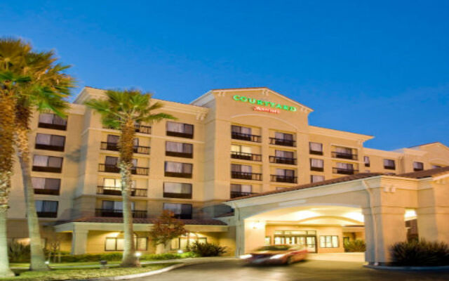 Courtyard by Marriott Newark Silicon Valley