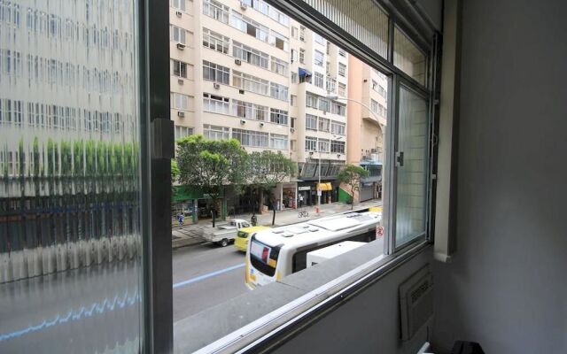 Bull House - Copacabana 4 pessoas Pertinho da Praia – 161014