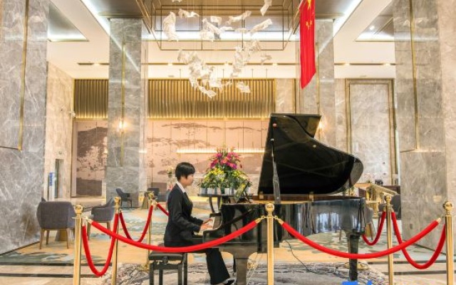 Xijiang International Hotel – People – Yichang