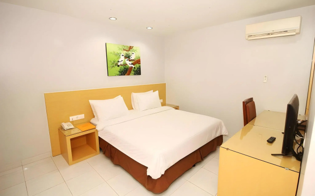 Hotel Grande Lampung – Guest Rooms – Bandar Lampung