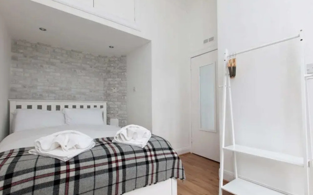 Studio Flat In Canonmills