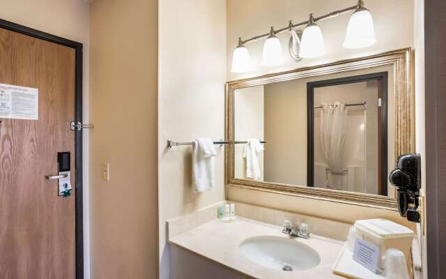 Quality Inn Cedar Rapids South