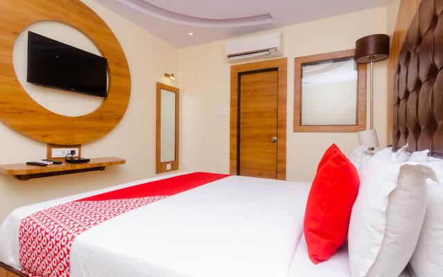 OYO 40285 Hotel Adlon