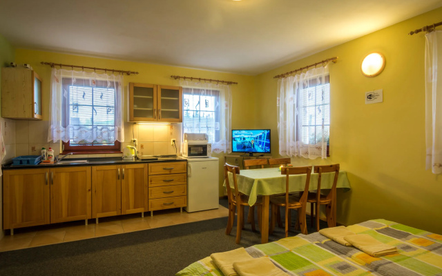 Ada Apartments