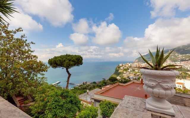 Apartment - Villa in Vico Equense BH 107
